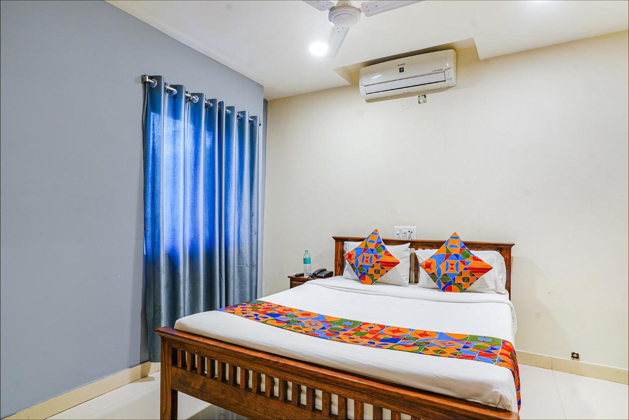 Fabhotel Unique Suites Hyderabad Exterior foto